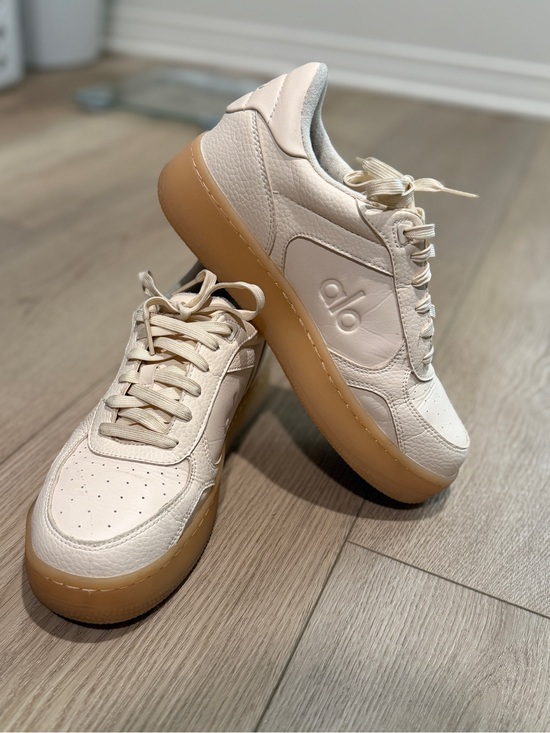 ALO Yoga Shoes - Alo recovery sneakers ladies 7.5